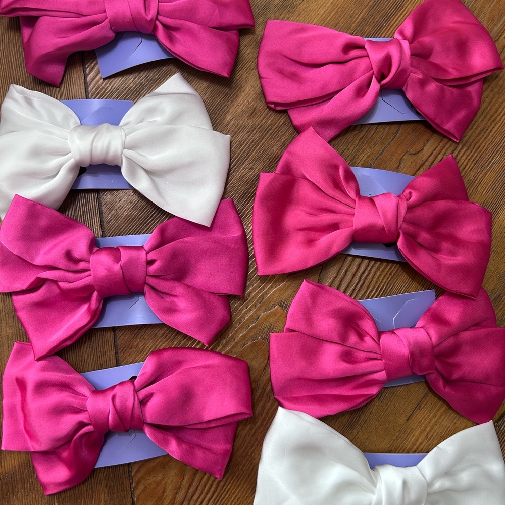 Elegant Pink and White Hair Bows for Kids Claire’s
